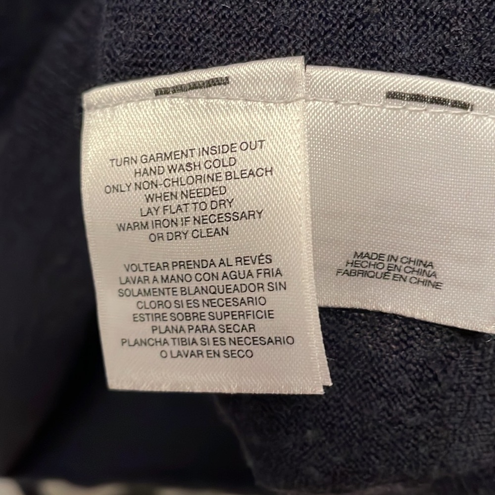 Anne Klein sweater - Picture 5 of 5